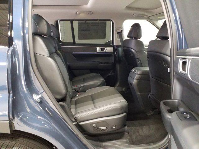 2026 Hyundai Santa Fe Limited - Photo 18