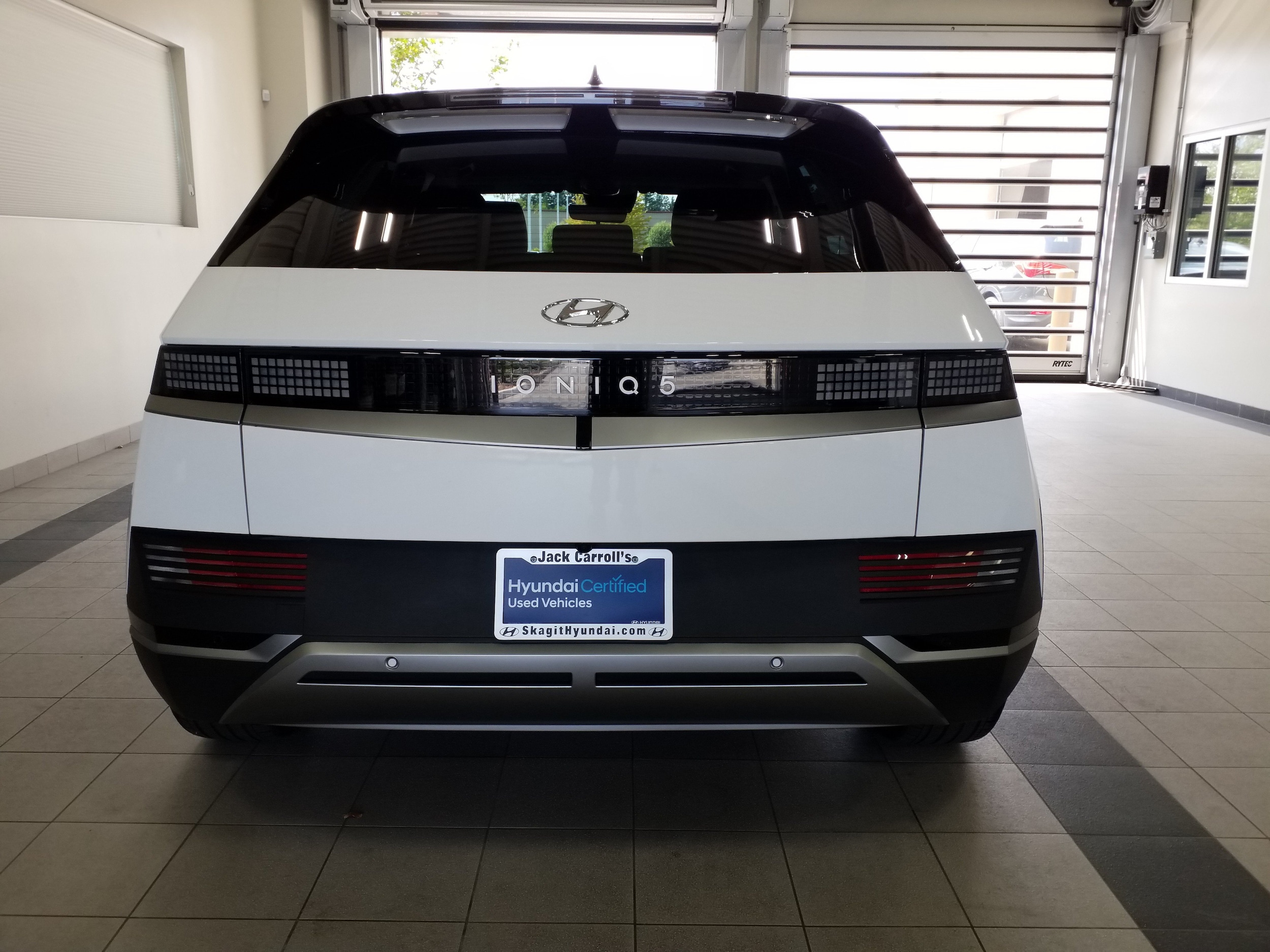 2024 Hyundai IONIQ 5 SE - Photo 20