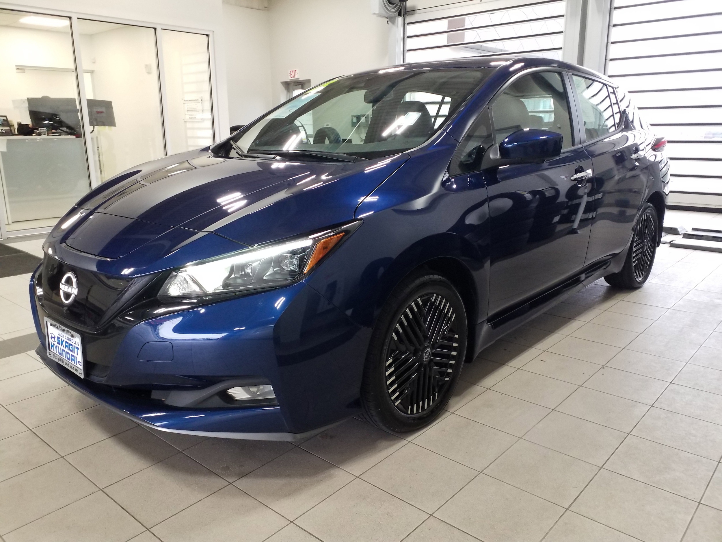 Used 2023 Nissan Leaf SV Plus with VIN 1N4CZ1CV8PC559083 for sale in Burlington, WA