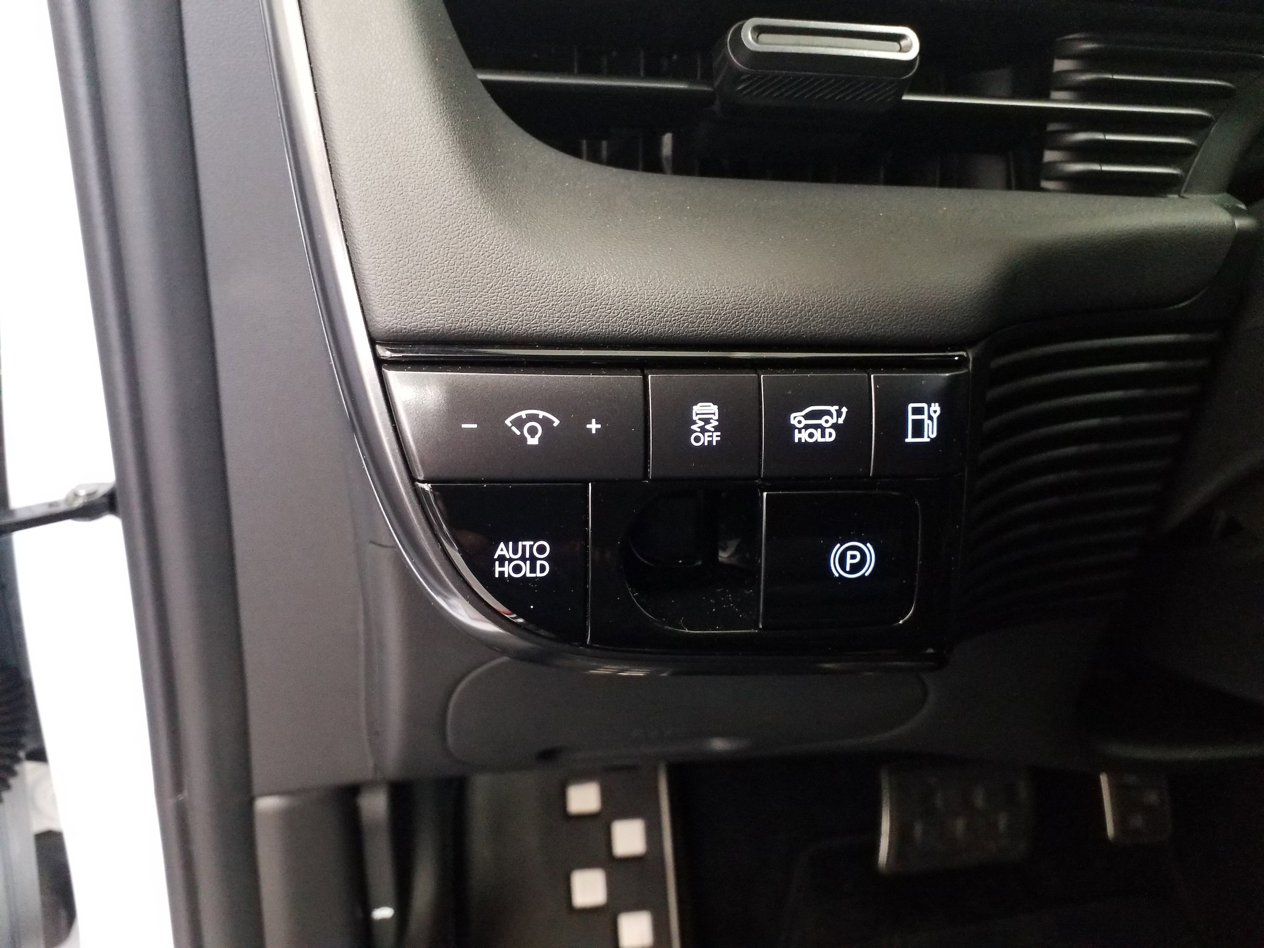 2025 Hyundai IONIQ 5 N - Photo 10