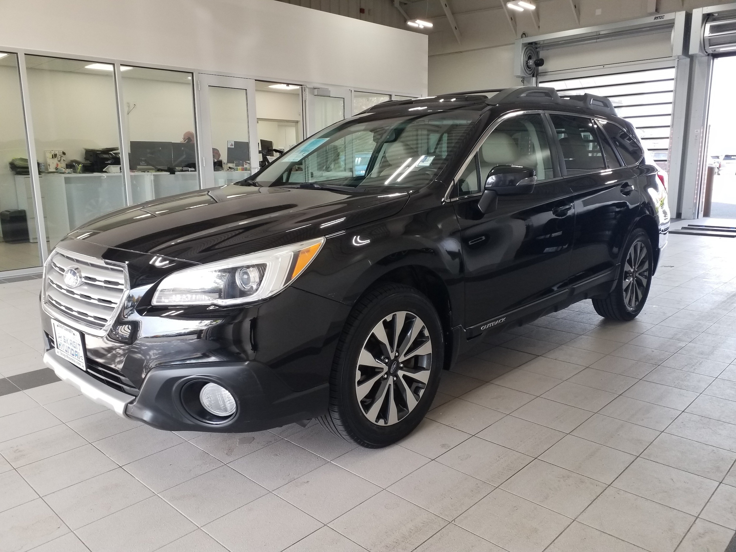 Used 2015 Subaru Outback Limited with VIN 4S4BSALC2F3253323 for sale in Burlington, WA