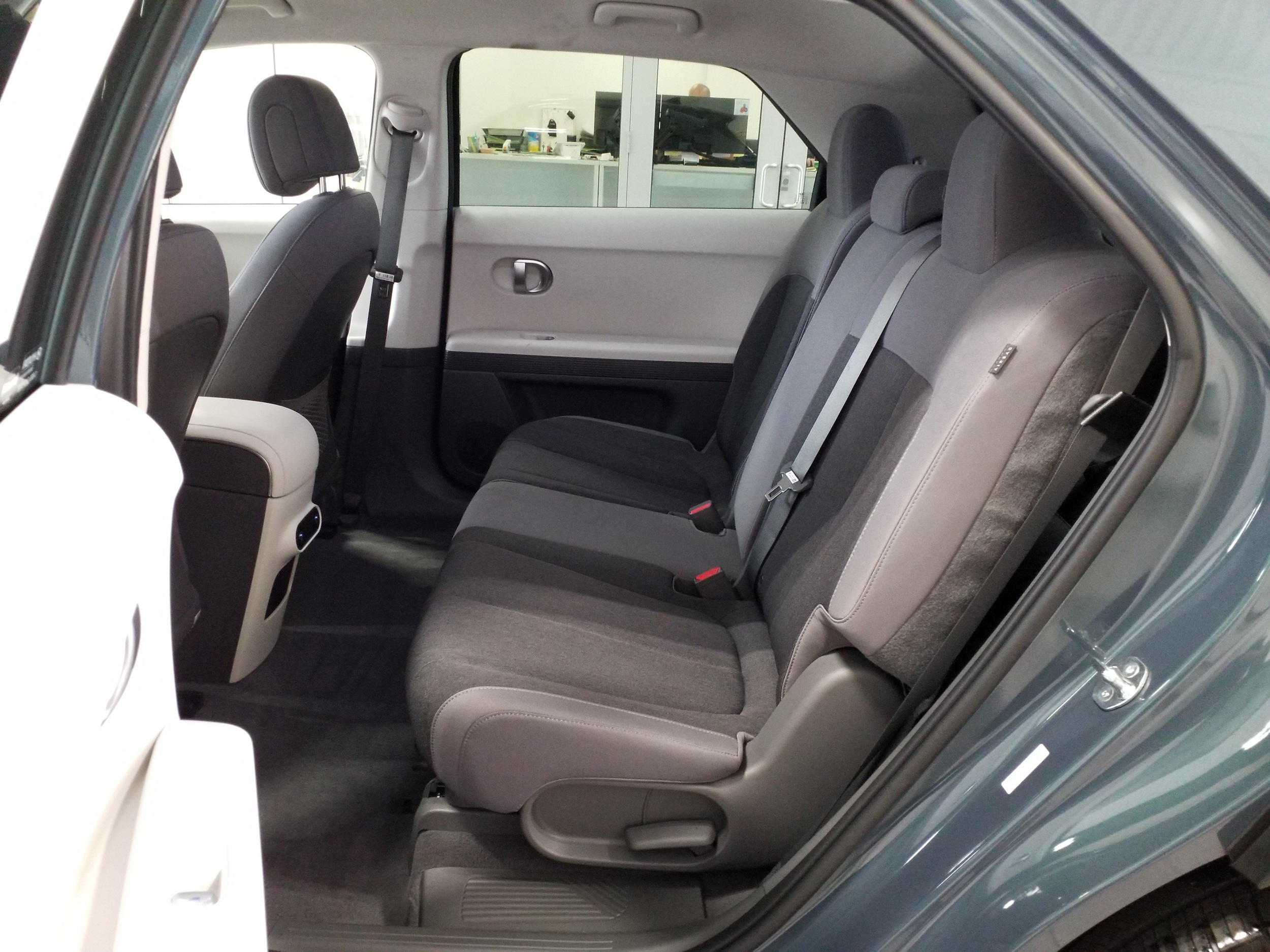 2024 Hyundai IONIQ 5 SEL - Photo 13