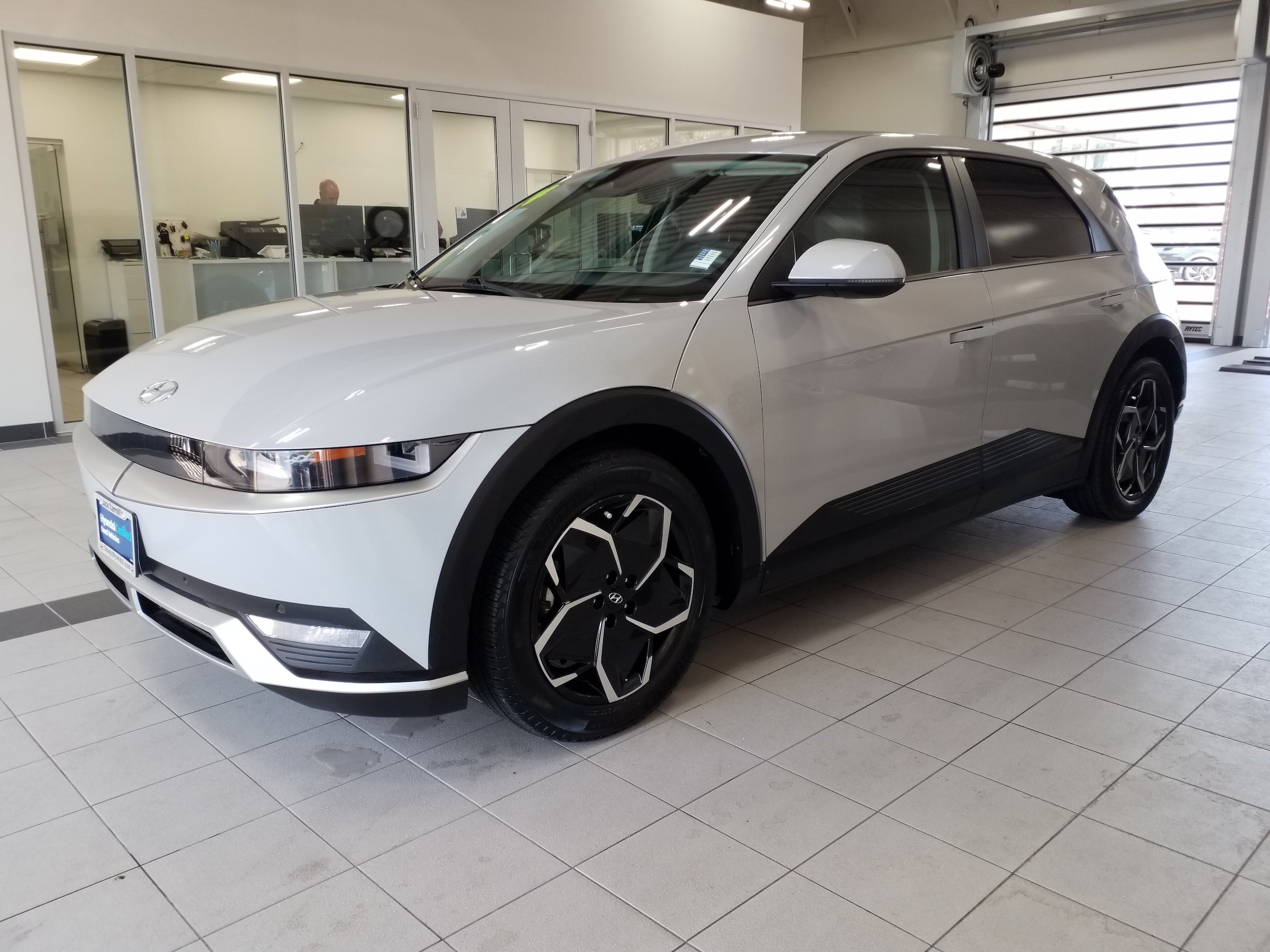Certified 2024 Hyundai IONIQ 5 SEL with VIN KM8KN4DE3RU279971 for sale in Burlington, WA