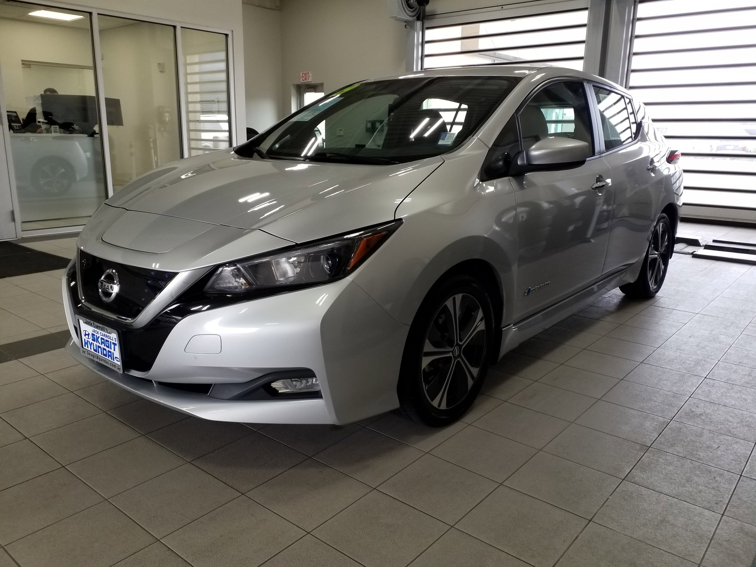 Used 2019 Nissan Leaf SV with VIN 1N4AZ1CP2KC307301 for sale in Burlington, WA