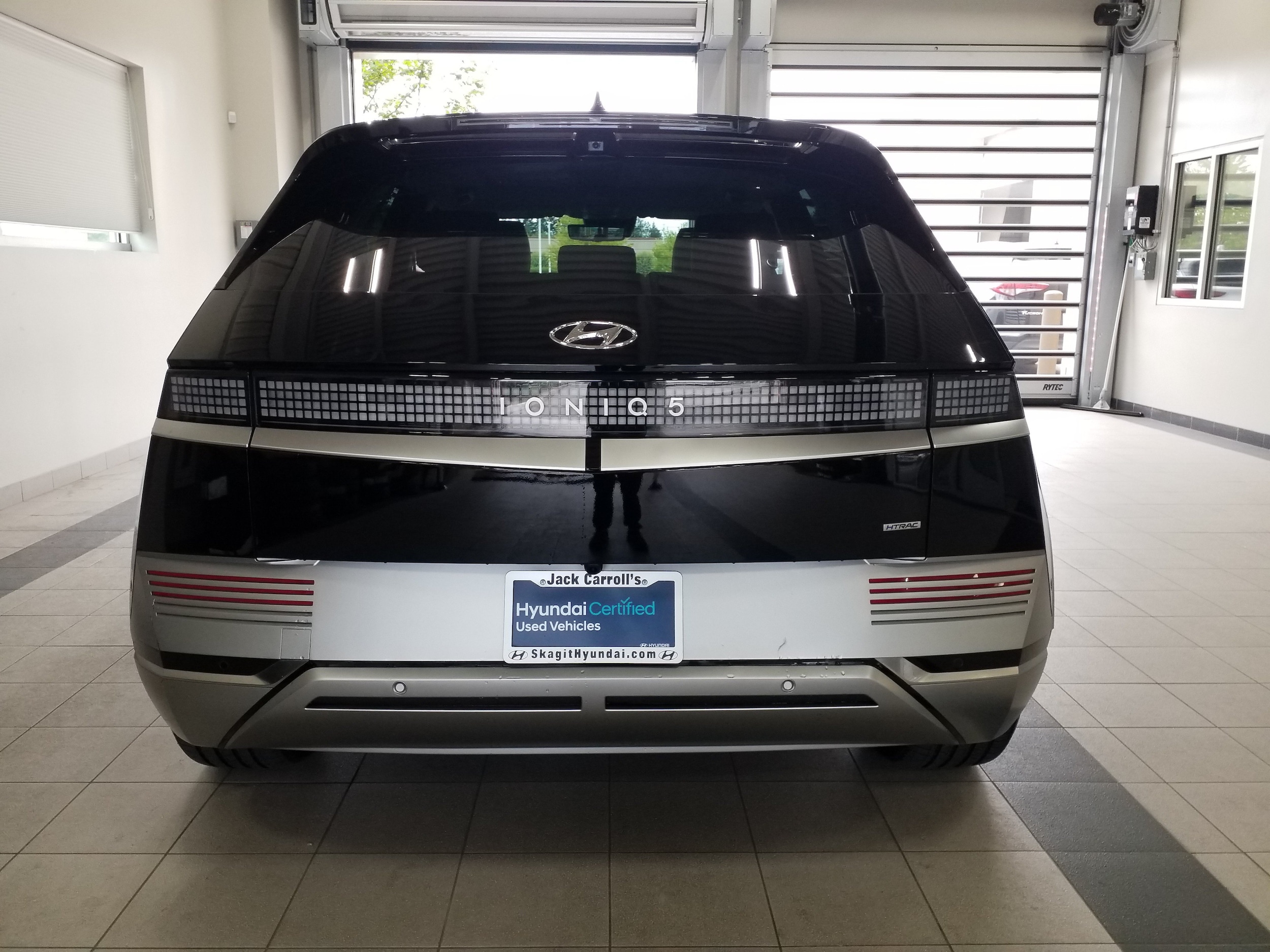 2024 Hyundai IONIQ 5 Limited - Photo 20