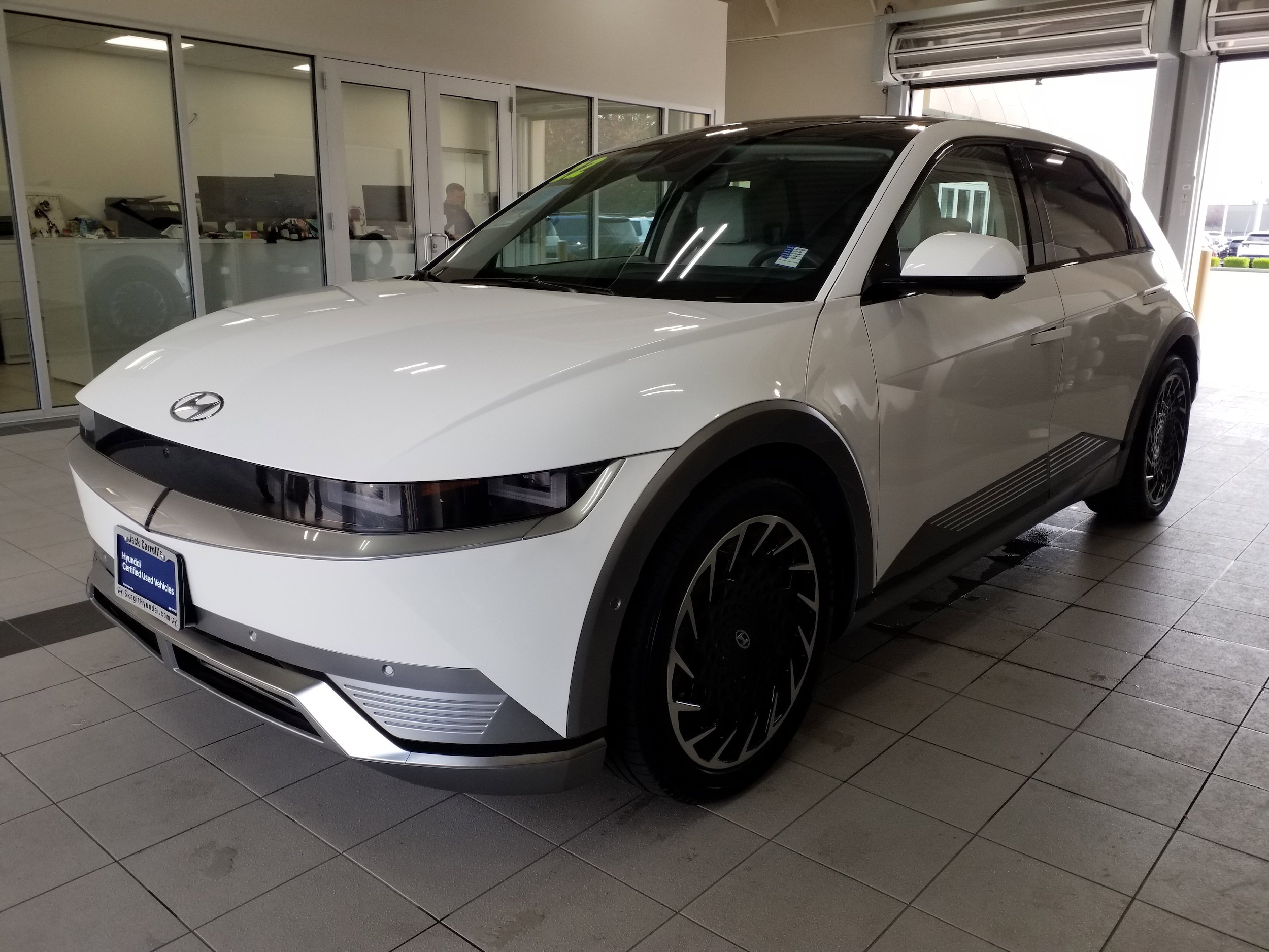 Certified 2022 Hyundai IONIQ 5 Limited with VIN KM8KRDAF8NU107706 for sale in Burlington, WA