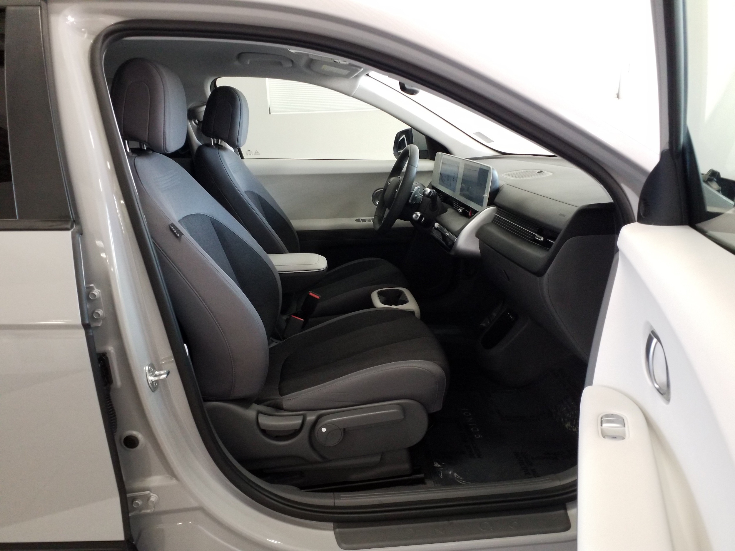2024 Hyundai IONIQ 5 SEL - Photo 16