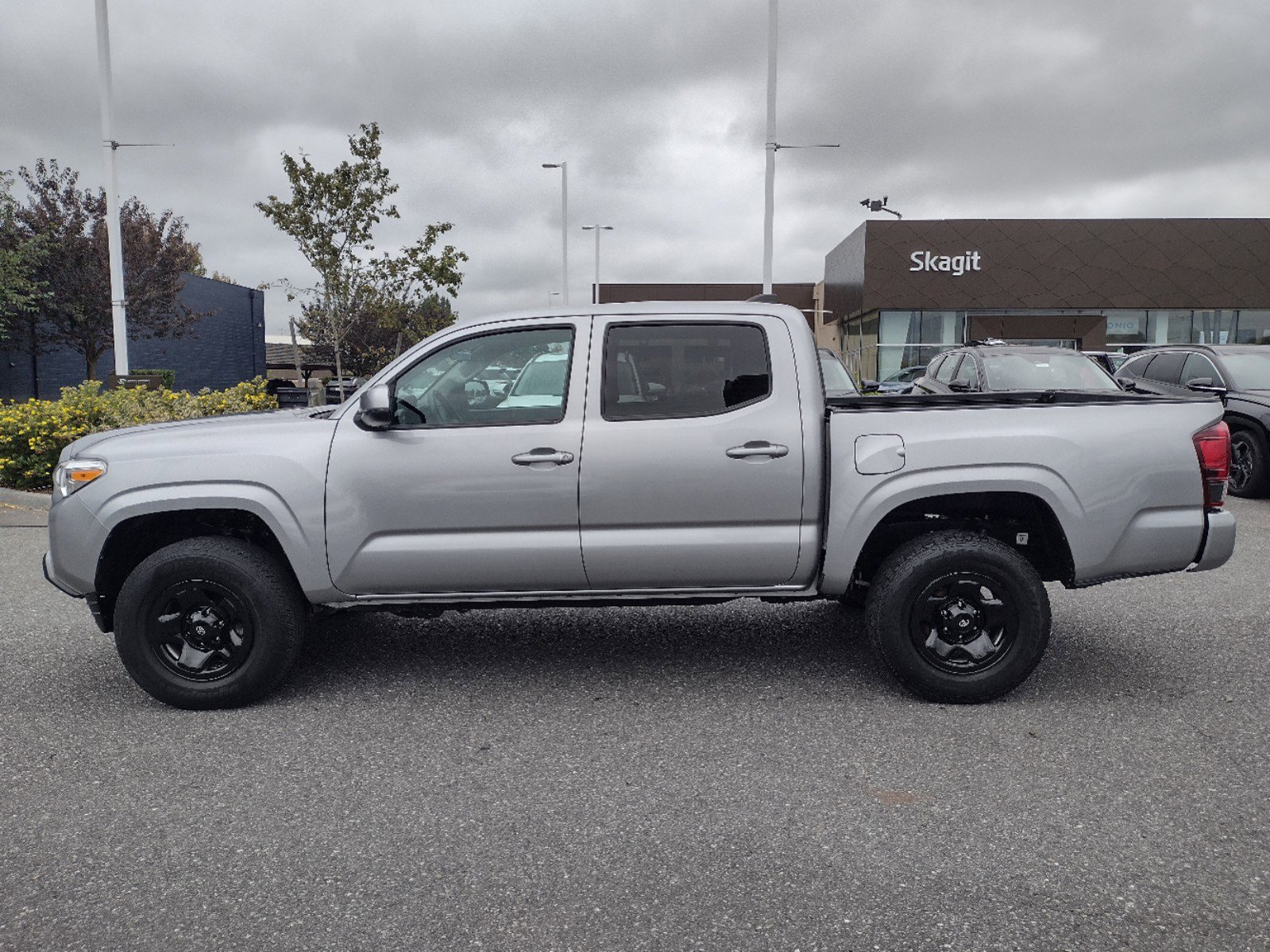 Used 2021 Toyota Tacoma SR with VIN 3TMCZ5AN8MM425656 for sale in Burlington, WA