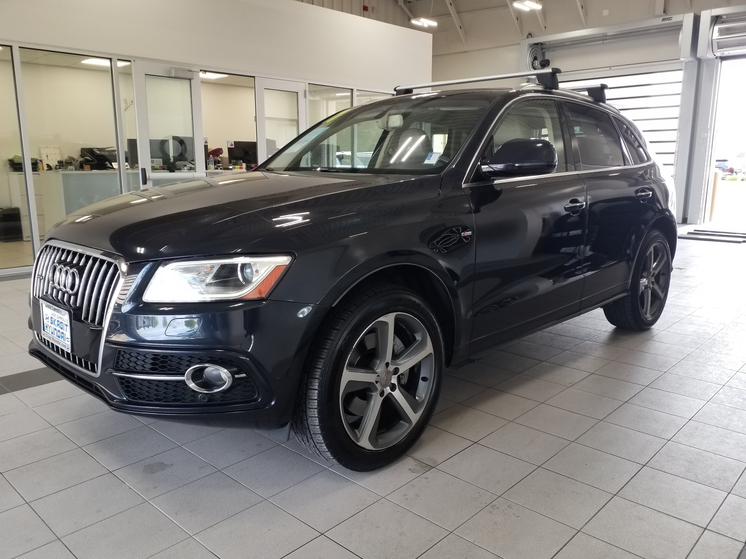 Used 2017 Audi Q5 Premium Plus with VIN WA1D7AFP5HA044941 for sale in Burlington, WA