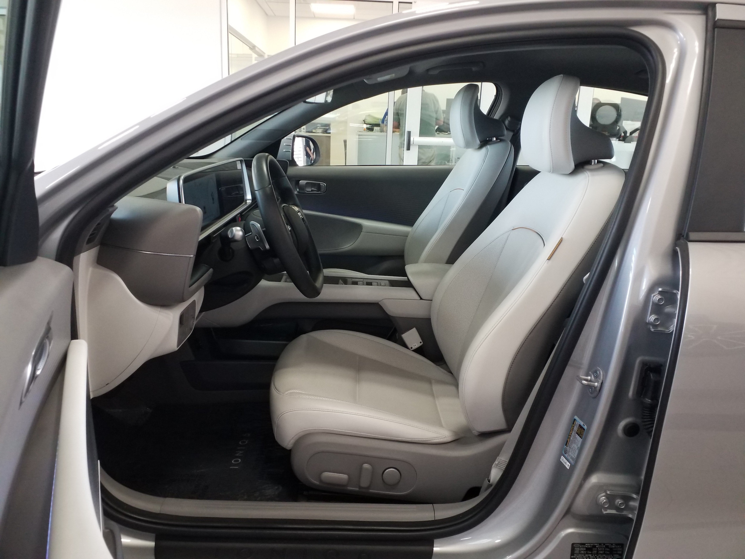 2024 Hyundai IONIQ 6 SEL - Photo 11