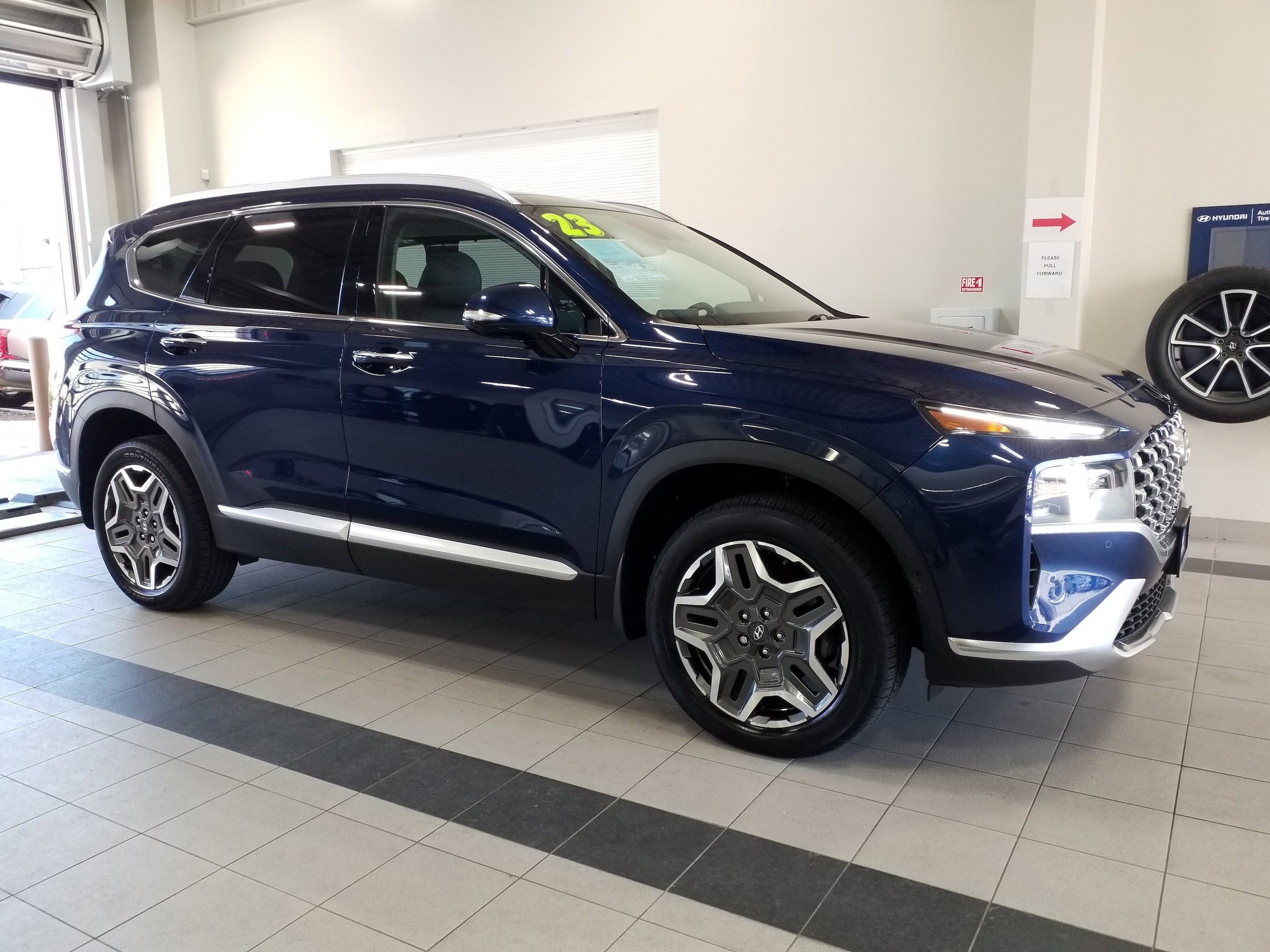 2023 Hyundai Santa Fe Limited 2.5 AWD's photo