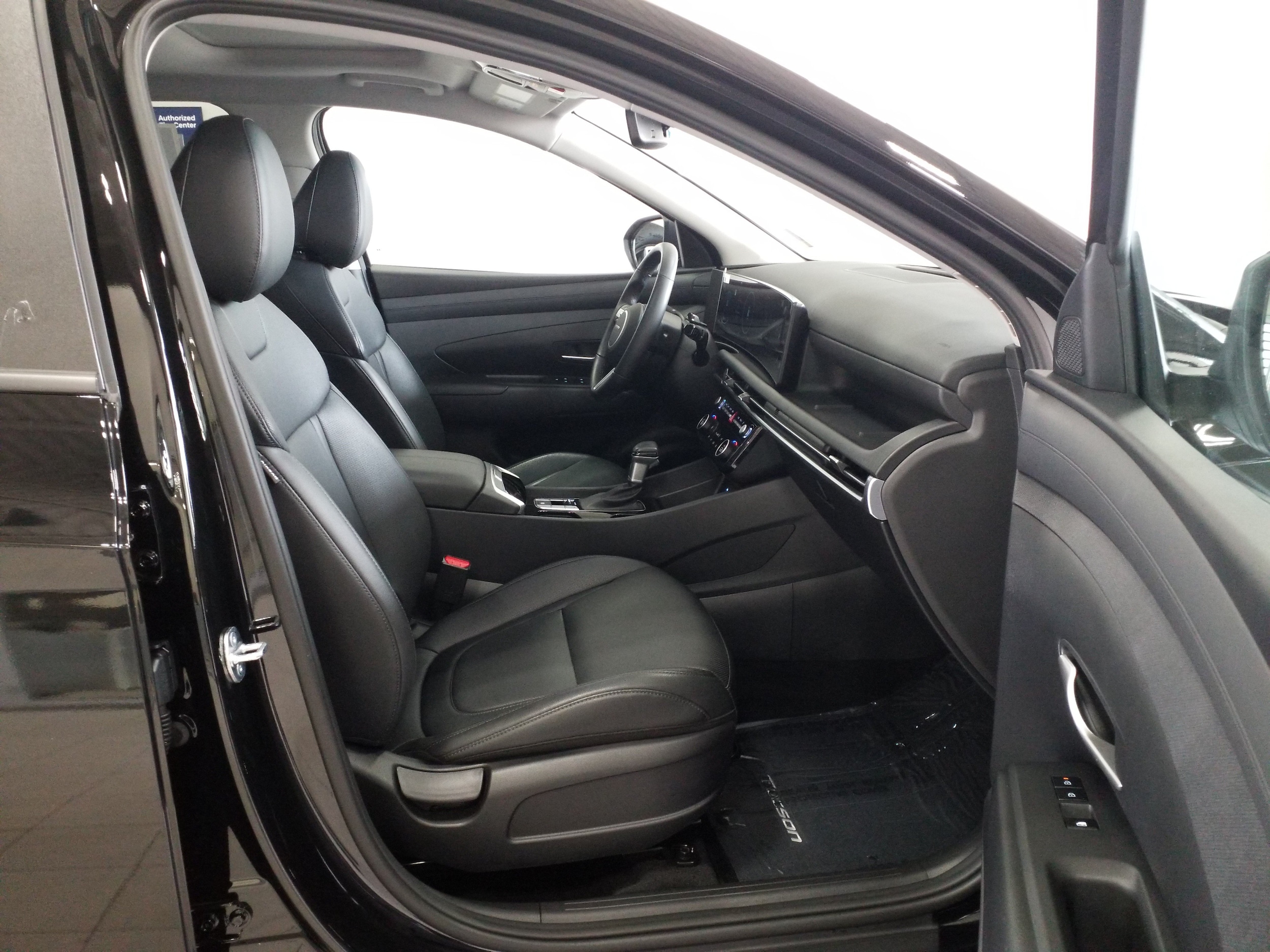 2025 Hyundai Tucson SEL Convenience - Photo 16