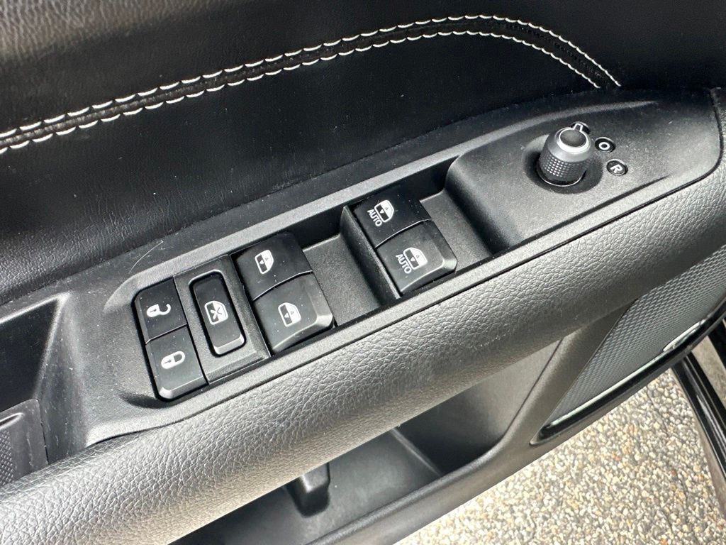 2024 Jeep Compass Limited - Photo 16