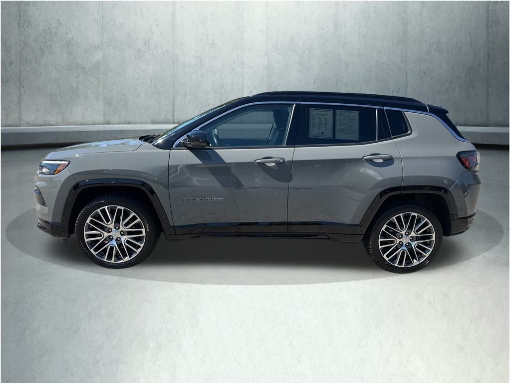 2022 Jeep Compass Limited photo 2