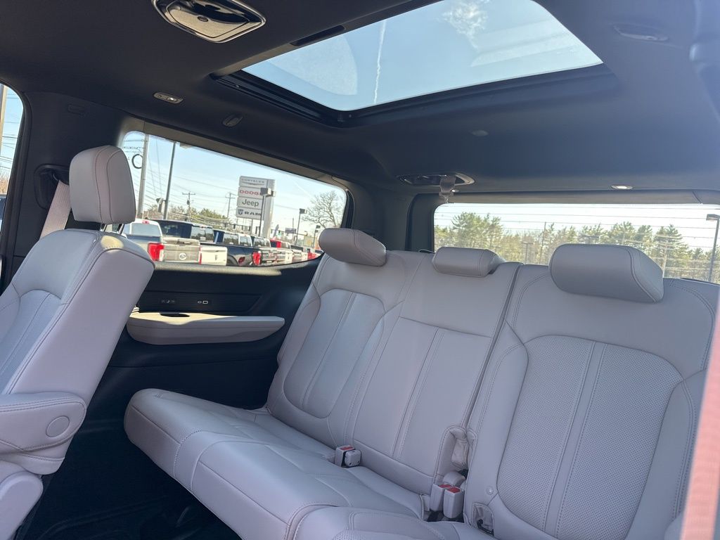 2026 Jeep Grand Wagoneer Limited Reserve - Photo 31