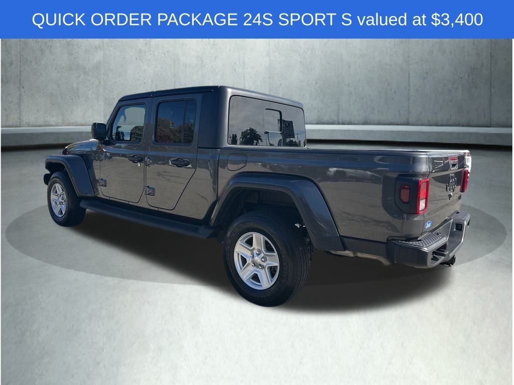 Used 2022 Jeep Gladiator Sport Truck