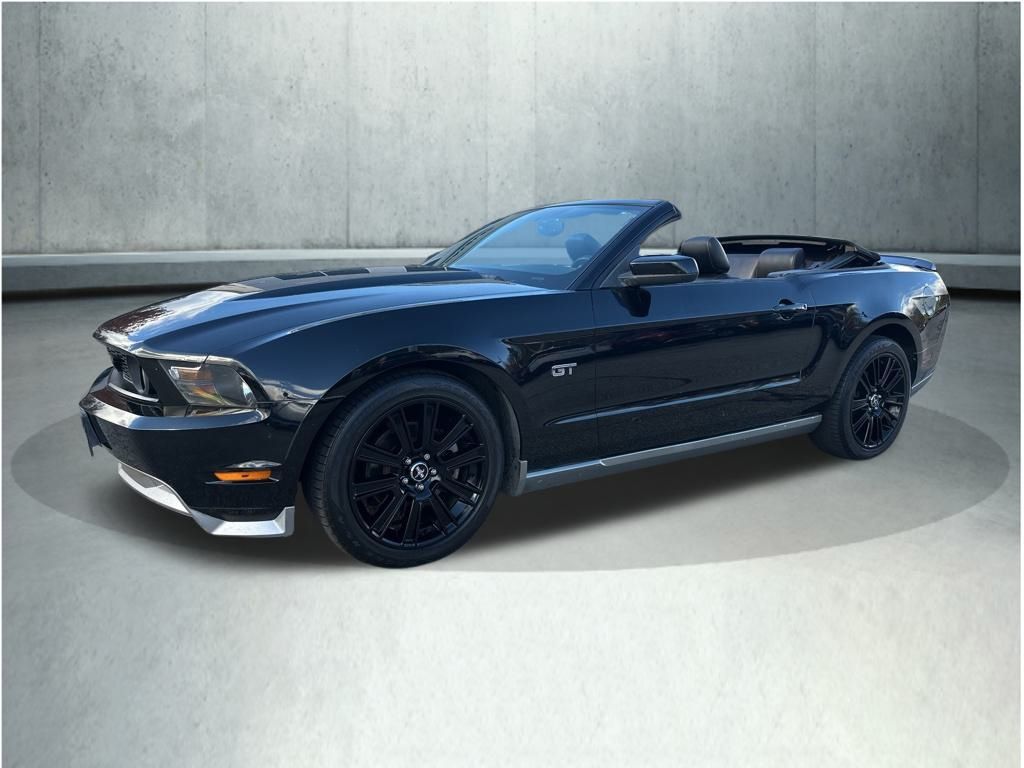 2010 Ford Mustang GT Premium photo 2