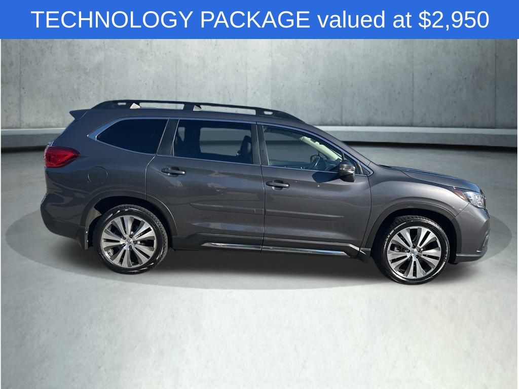 2022 Subaru Ascent Limited photo 2