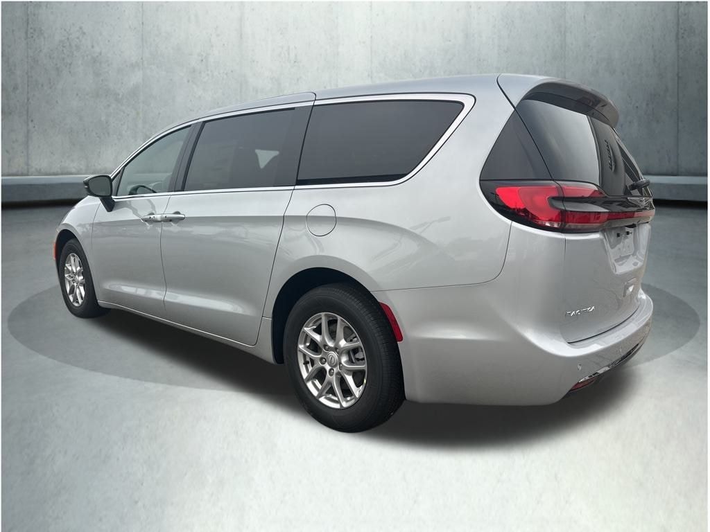 New 2026 Chrysler Pacifica SELECT Passenger Van