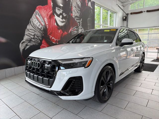 2026 Audi Q7 55 Premium Plus quattro Tiptronic's photo
