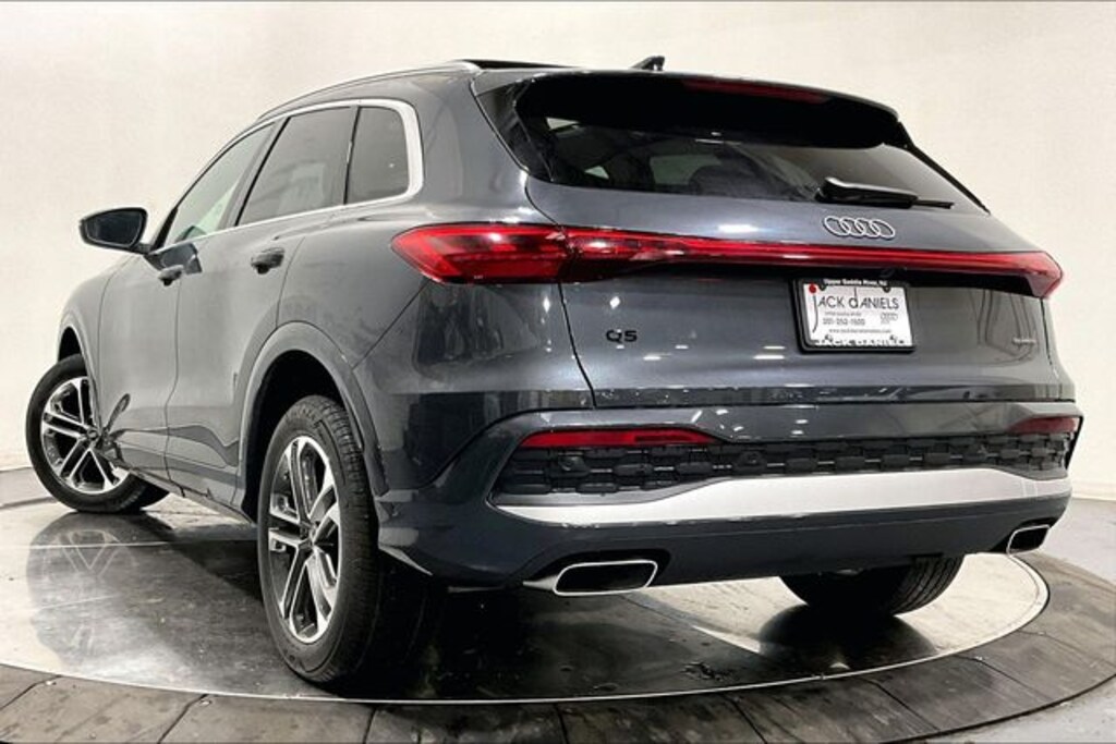 New 2026 Audi Q5 2.0T Premium Plus SUV