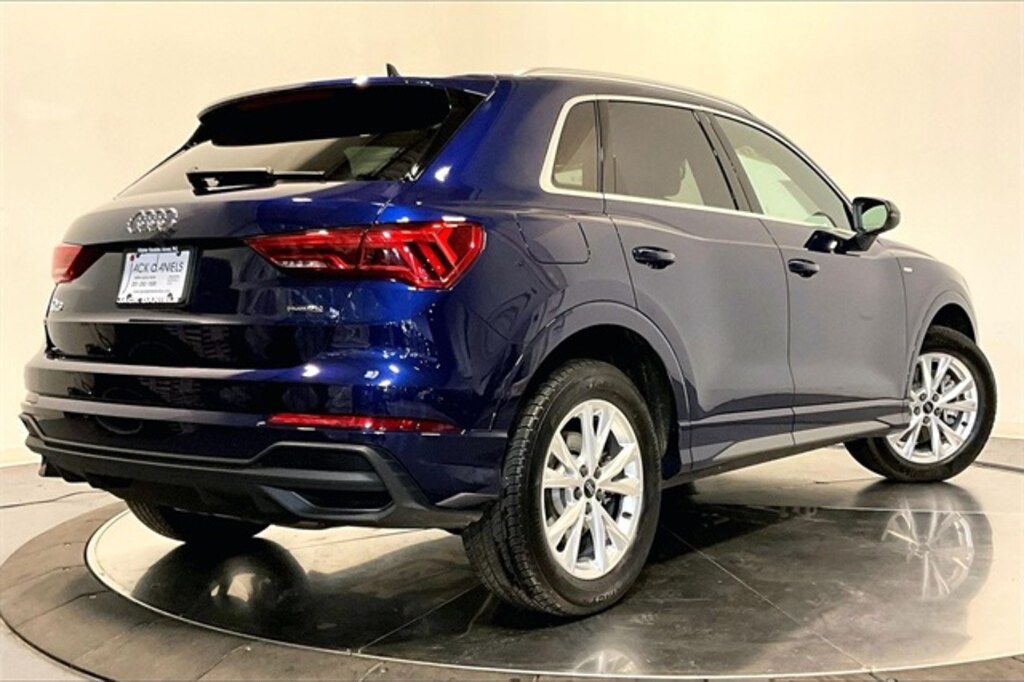 Certified 2025 Audi Q3 Premium SUV