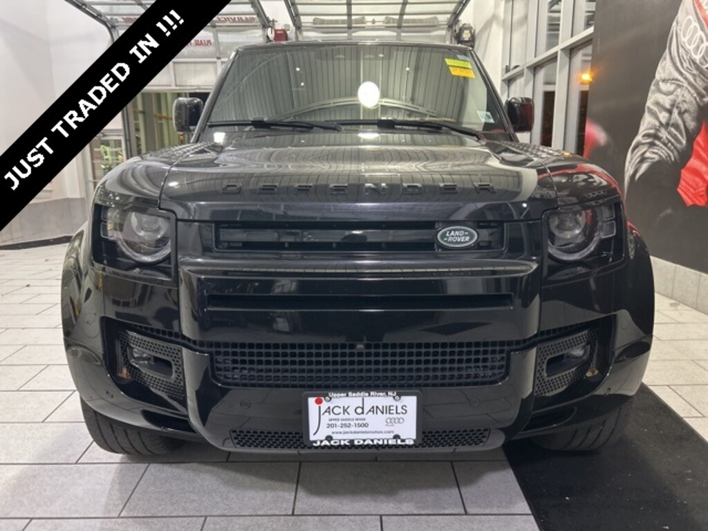 Used 2024 Land Rover Defender 130 X-Dynamic SE SUV