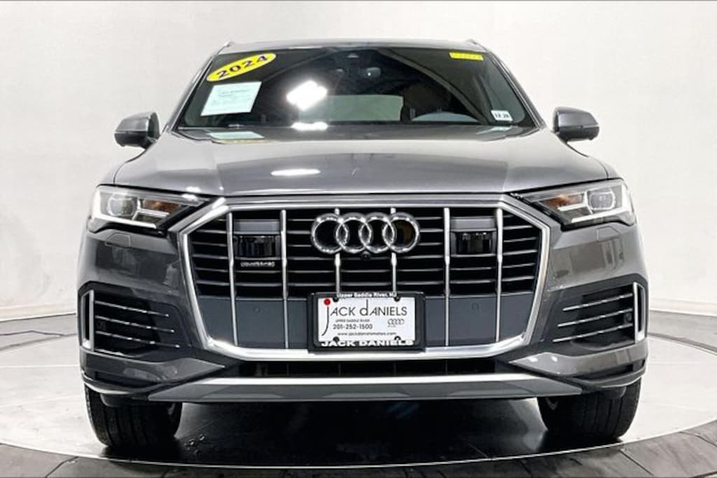 Used 2024 Audi Q7 45 Premium SUV