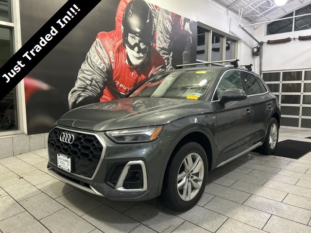 2022 Audi Q5 Premium's photo