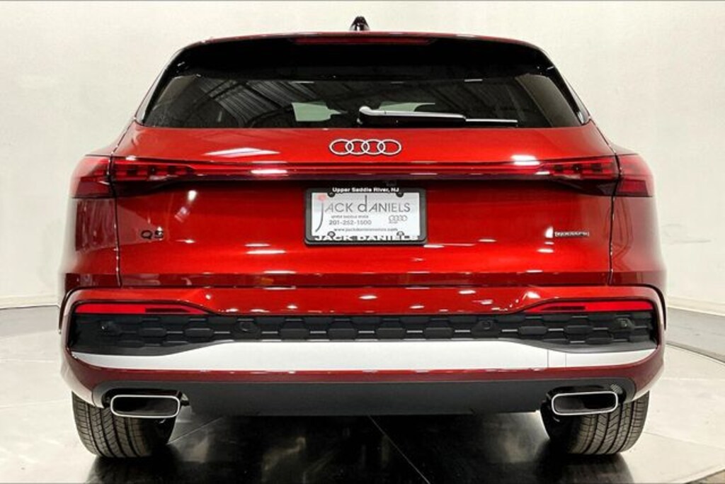 New 2025 Audi Q5 2.0T Premium SUV