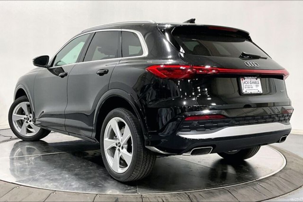 New 2026 Audi Q5 2.0T Premium Plus SUV