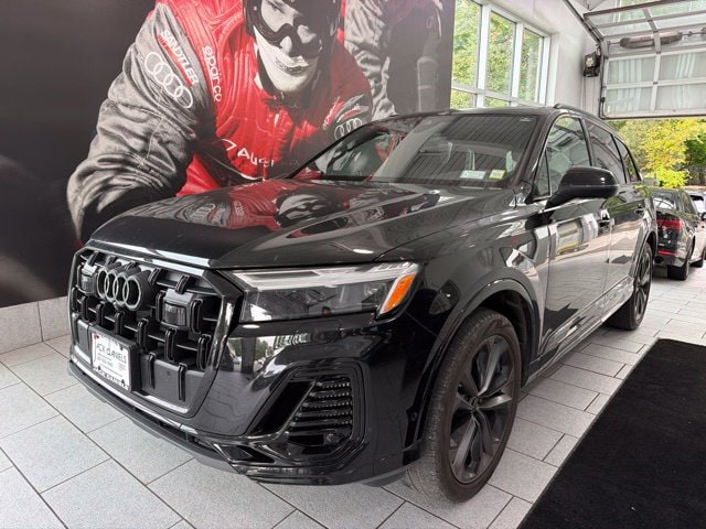 2025 Audi Q7 Premium Plus