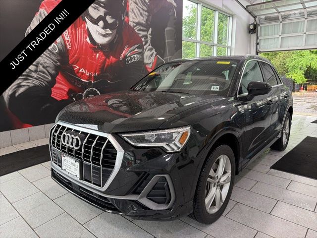 2022 Audi Q3 45 TFSI S Line Premium Plus quattro's photo