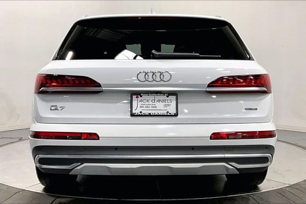 Used 2023 Audi Q7 55 Premium SUV