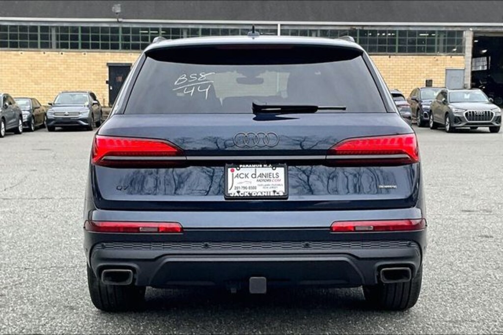 New 2026 Audi Q7 55 Premium Plus SUV