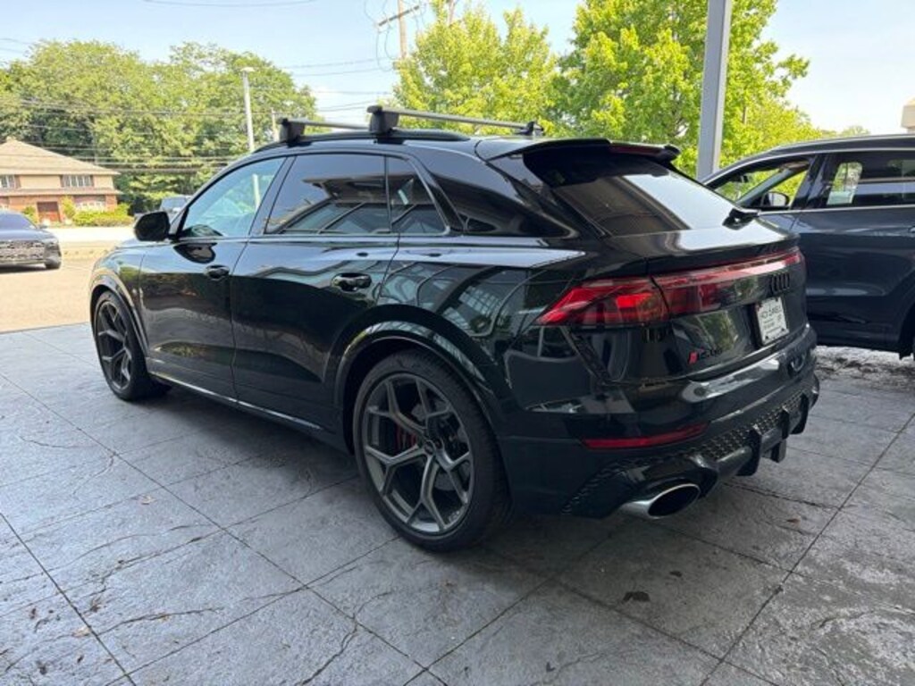 Used 2025 Audi RS Q8 4.0T SUV