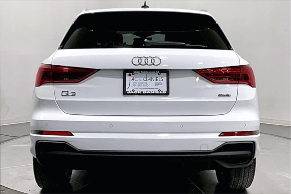 Certified 2025 Audi Q3 Premium SUV