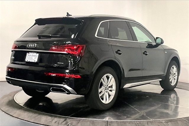 Used 2023 Audi Q5 Premium with VIN WA1GAAFY2P2177270 for sale in Saddle River, NJ