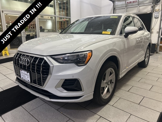 2022 Audi Q3 Premium