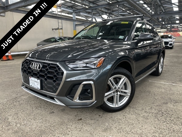 2024 Audi Q5 Premium Plus's photo