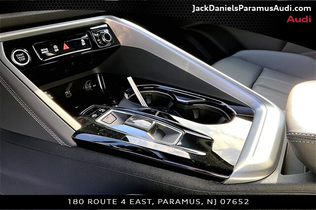 2025 Audi Q5 Premium - Photo 8