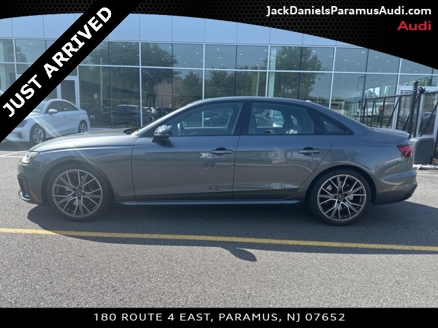 Used 2022 Audi S4 Premium Plus with VIN WAUB4AF45NA046211 for sale in Paramus, NJ