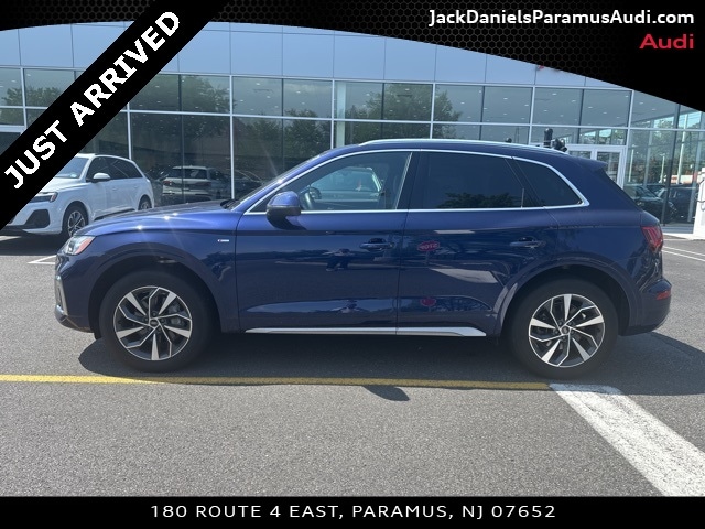 Used 2022 Audi Q5 Premium Plus with VIN WA1EAAFY7N2093594 for sale in Paramus, NJ