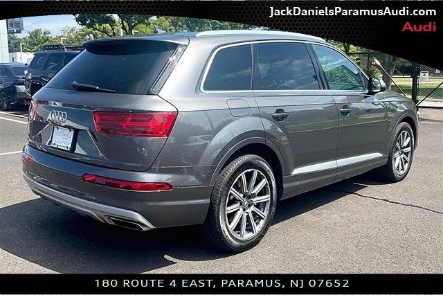 Used 2019 Audi Q7 Premium Plus with VIN WA1LAAF74KD023789 for sale in Paramus, NJ