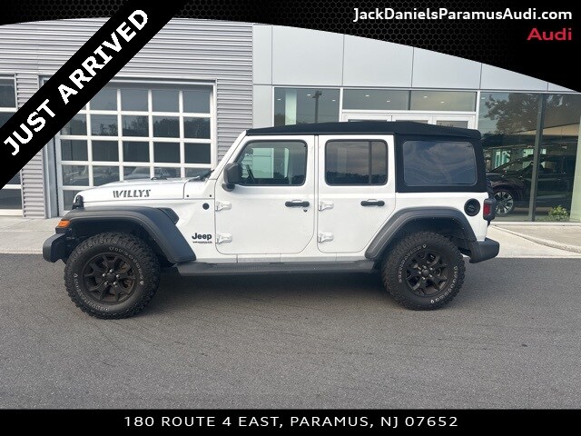 2021 Jeep Wrangler Unlimited Willys photo 2