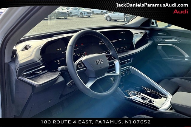 2025 Audi Q5 Premium Plus - Photo 6