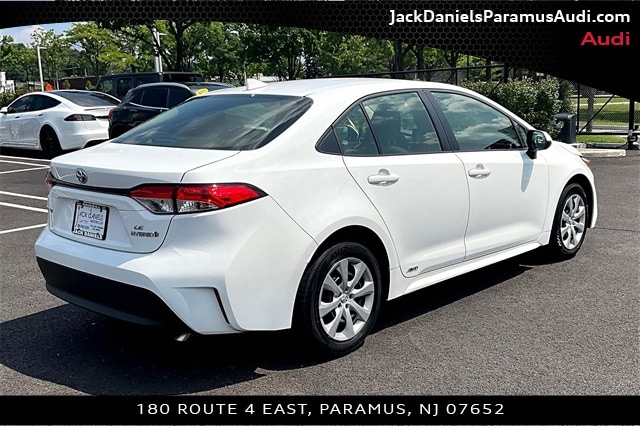 Used 2023 Toyota Corolla LE with VIN JTDBDMHE7P3006195 for sale in Paramus, NJ