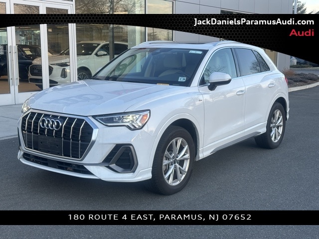 2023 Audi Q3 S Line Premium's photo