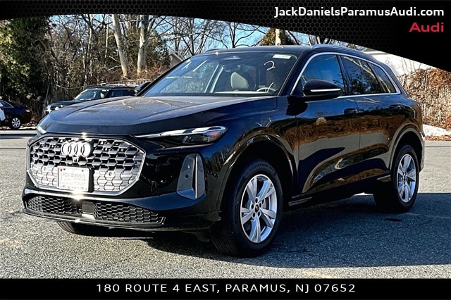 2025 Audi Q5 40 Premium's photo
