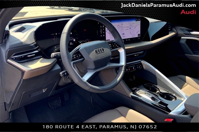 2025 Audi Q5 Premium - Photo 9